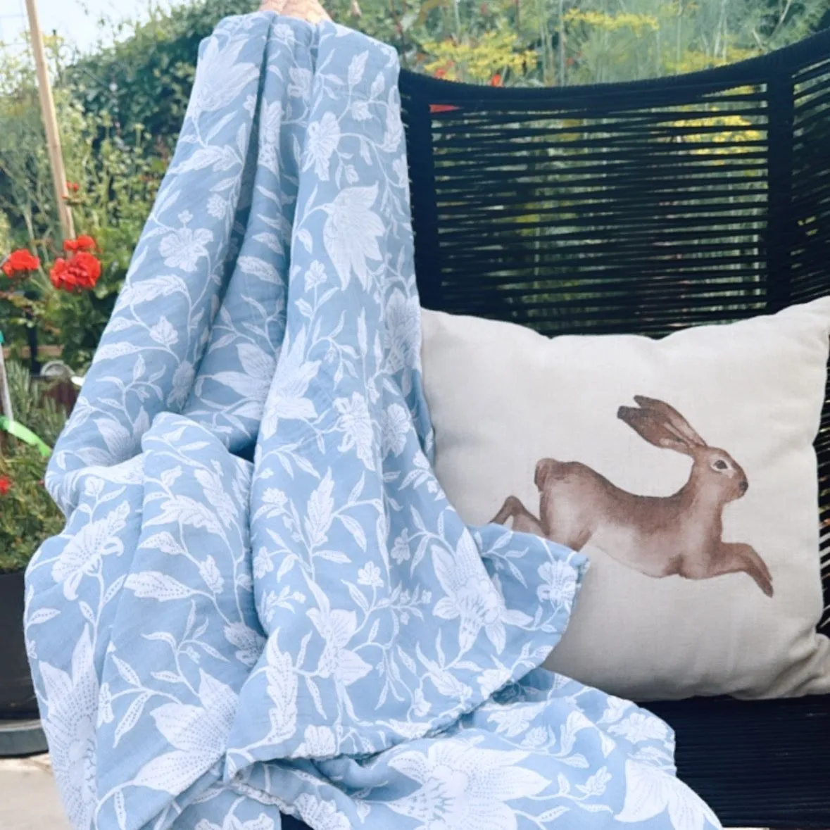 Oversized Breeze Muslin Cotton Throw