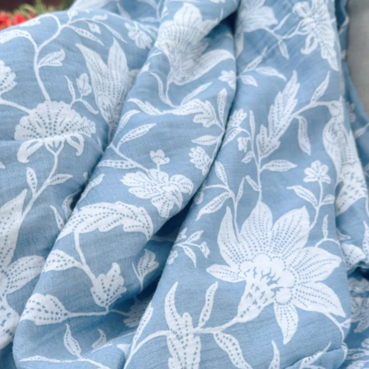 Oversized Breeze Muslin Cotton Throw